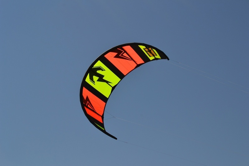 Соревнуются в высоте Соревнуются в высоте